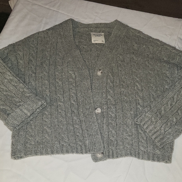 Abercrombie & Stich Gray Cable Knit Cardigan Sweater - Picture 1 of 3